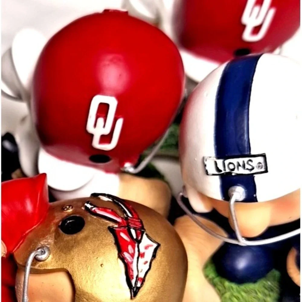 Vintage Kiwi Collection Tailgaters The Linemen‎ Football Figurines Lot of 4